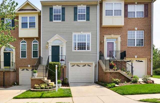 8109 OLD POHICK COURT - 8109 Old Pohick Court, Lorton, VA 22079