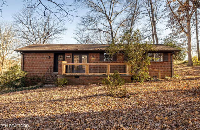 Maryville 37803 - 3 bedroom, 2 bath - call Jackie Mills 865-748-2851 photos photos