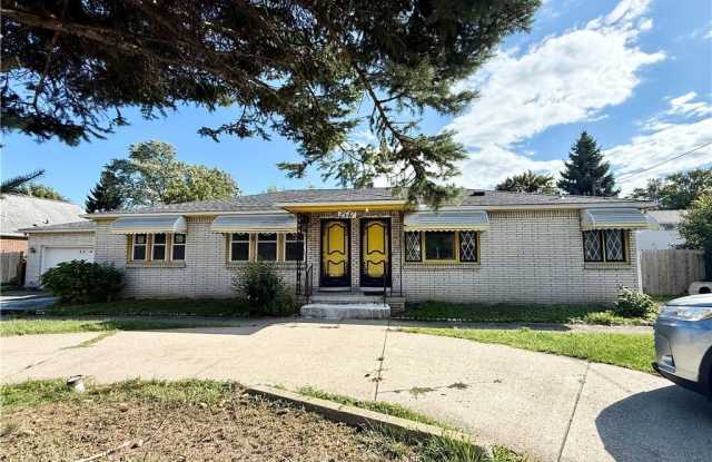 2547 William Street unit: Left photos photos