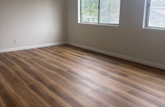 Coming soon 4 bedroom / 2 bath split level photos photos