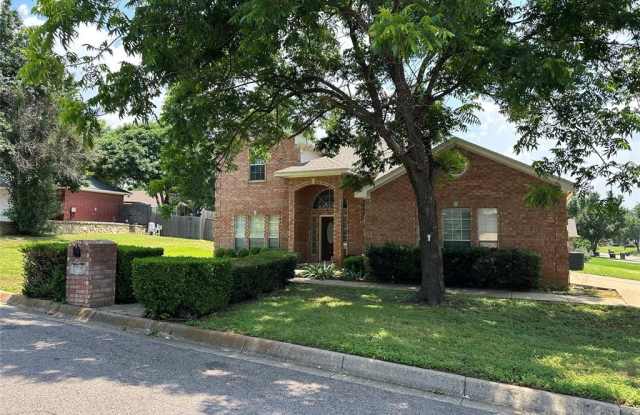700 Newport Road - 700 Newport Road, Fort Worth, TX 76120