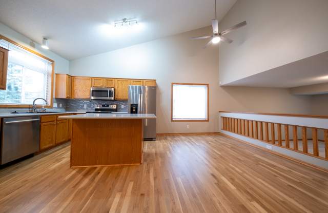 1553 Chartreux Ave. Gallery 2