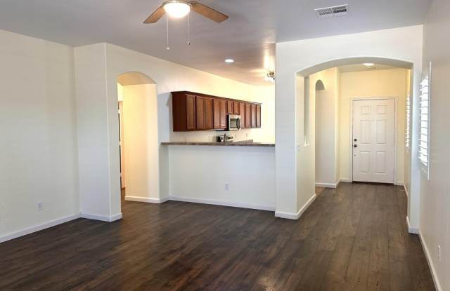 11642 W Mountain View Drive Gallery 4
