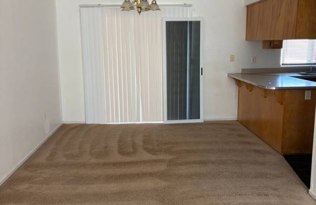 Spacious 3 bedroom Home with Bright, Open Living Space Gallery 4
