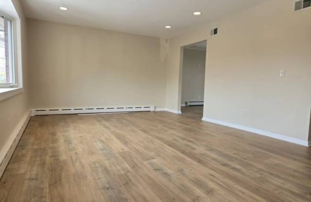 94 Rose Pl photos photos