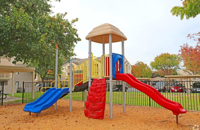 Lakeshore Apartments photos photos
