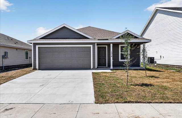 1314 Lady Yoli St - 4/bed 2/bath - $2295/month photos photos