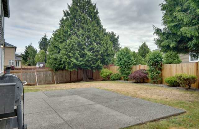 New price! Beautifully renovated 2 story photos photos