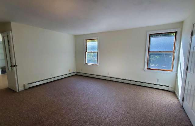 556 Carriage Shop Road - 556 Carriage Shop Road, East Falmouth, MA 02536