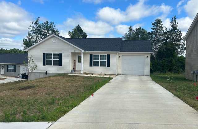 Newer Single Family Home Gallery 1