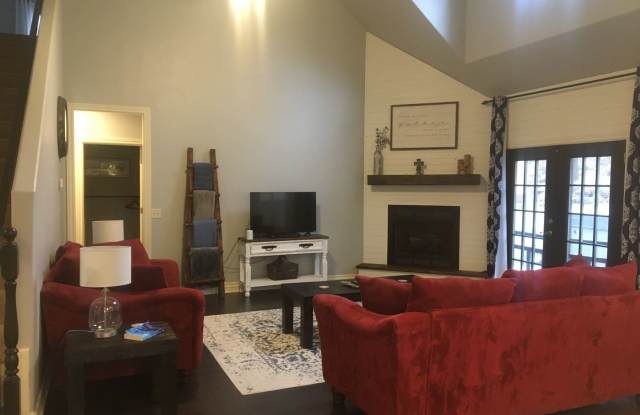 792 Foothills Drive Gallery 4