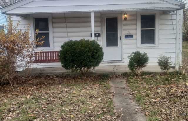 Freshly Renovated 3-Bed, 2-Bath Home with Detached Garage photos photos Freshly Renovated 3-Bed, 2-Bath Home with Detached Garage photos photos