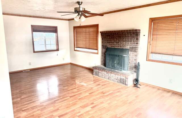 Coming Soon!  Unique 3 bedroom, 2 bath farm house on Acre! Gallery 1