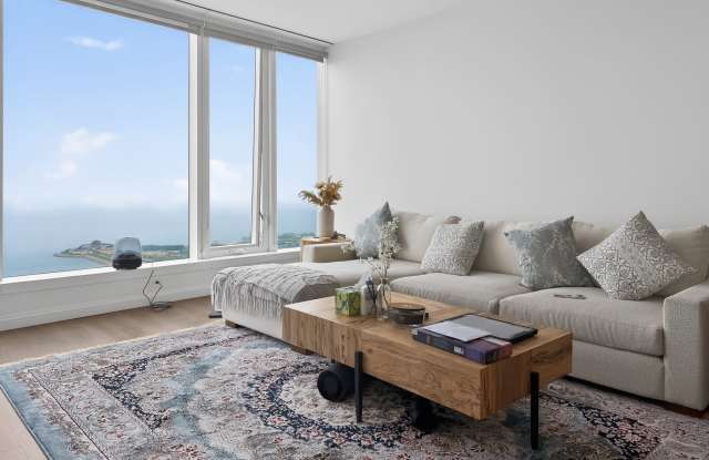 1002 S Michigan Ave photos photos