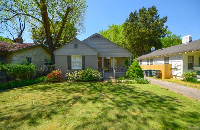 Charming 1 bed, 1 bath duplex. photos photos