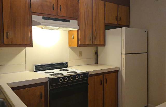 186 Union St - #1Coachhouse - 186 Union Street North, Concord, NC 28025