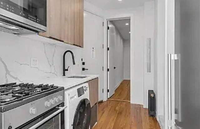 75 Thompson Street Gallery 3