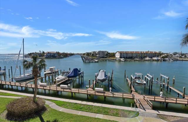 Gorgeous Updated Tierra Verde Annual Unfurnished Waterfront Condo 2/2 w/Garage photos photos