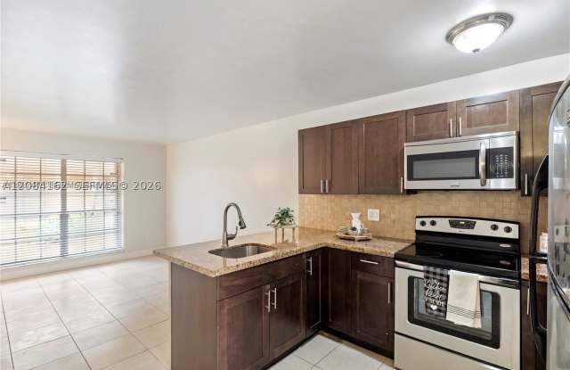 7241 Miami Lakes Dr Gallery 3