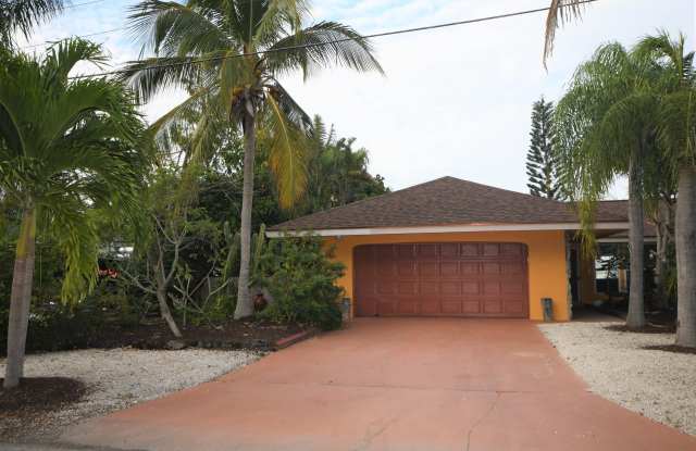 150 Shore Drive - 150 Shore Drive, Riviera Beach, FL 33404