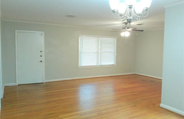 522 Pasadena Place Gallery 4