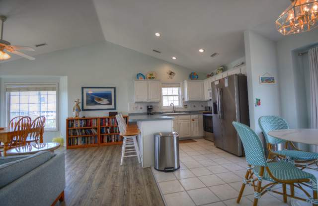 OFF SEASON Rental: 4 Bedroom Home on South Topsail available January 11th, 2027- April 30th, 2027 Gallery 4