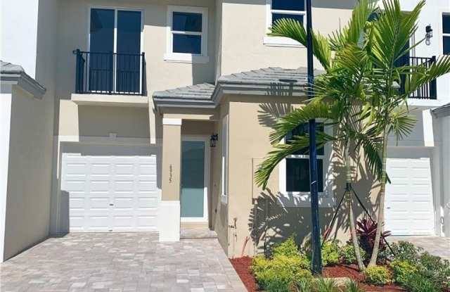 6935 PINES Circle Gallery 1