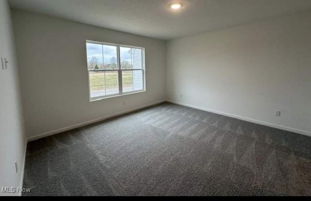 441 Honeycrisp Drive Northeast photos photos