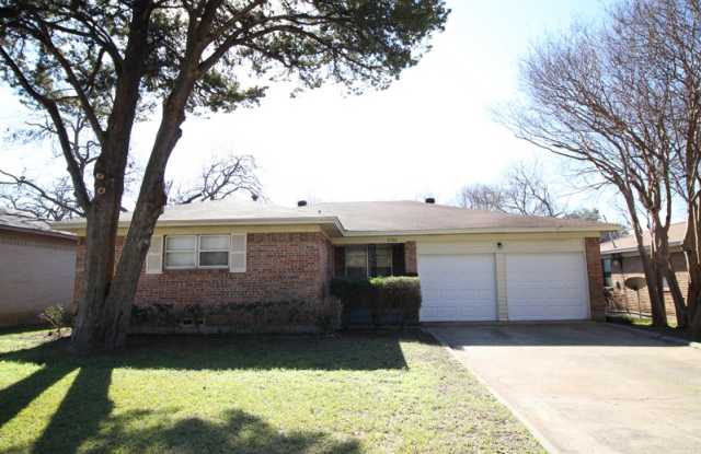 8332 Waterwood Ln Gallery 2