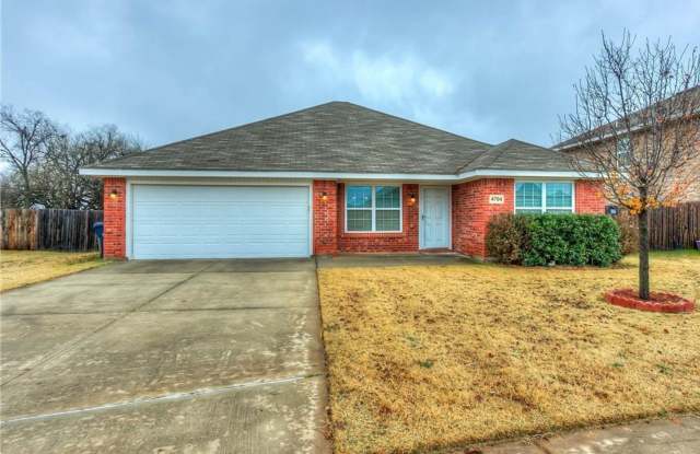 Upgraded Comfort on a Spacious Lot in Mustang Schools! photos photos
