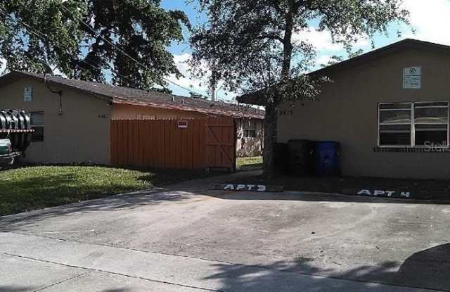 2400 NW 21ST Street Gallery 4