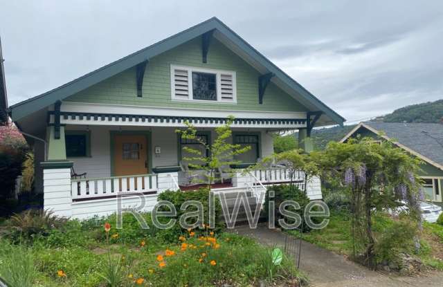 837 SE Blakeley Ave photos photos