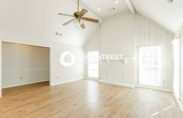 8018 Cross Village Drive Gallery 4