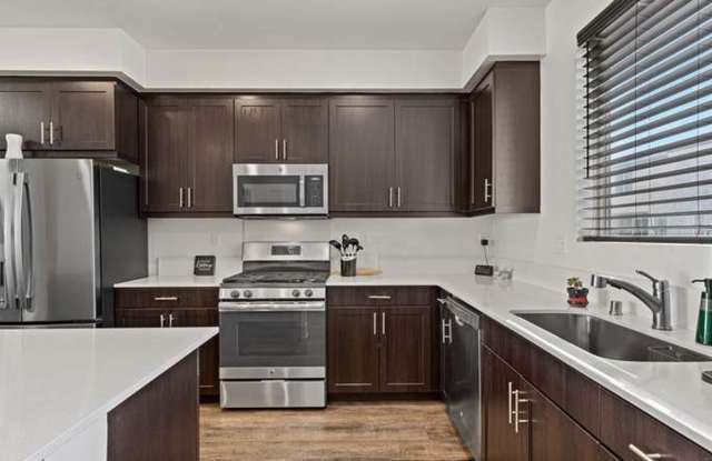 4 Bedroom Condo in the Playa del Sol Community Gallery 4
