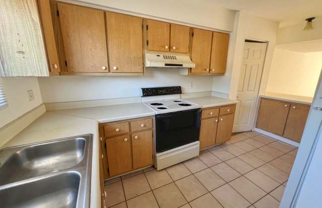 SPACIOUS 2 Bed 2 Bath Apartment for Rent Near UCF! Gallery 2