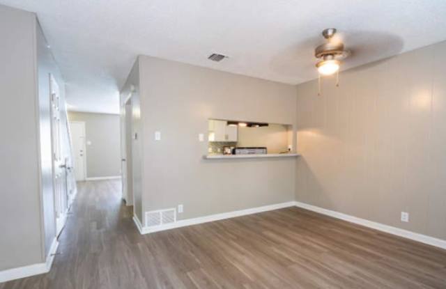 8655 Starcrest Dr Gallery 1