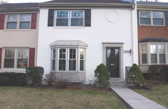 8519 FORRESTER Boulevard photos photos