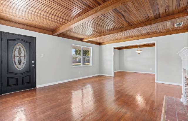 Midtown Charm with Modern Updates and Timeless Character! Gallery 4
