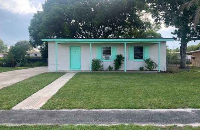 2 Bed 1 Bath Home | Pet Friendly with Fenced Yard | Washer Dryer Hook Ups | Section 8 Welcome photos photos