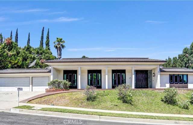 9643 Amestoy Avenue photos photos