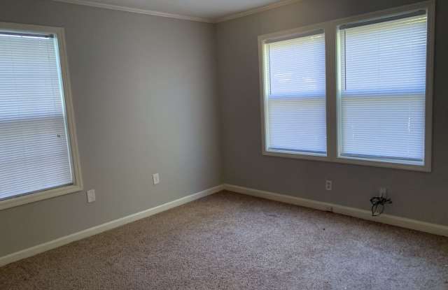3Bed 1Bath Home in Jonesboro School District - 2202 Glenwood Drive, Jonesboro, AR 72401