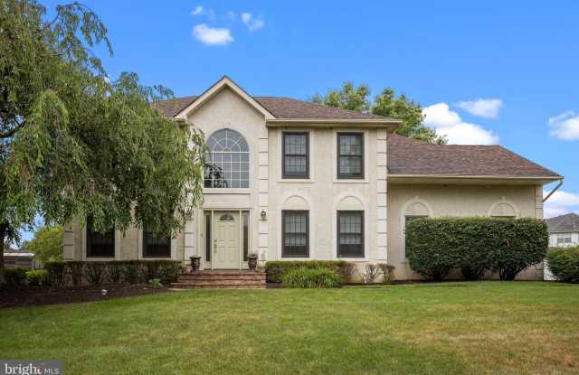 405 SWEETBRIAR Court - 405 Sweetbriar Court, Bucks County, PA 19067