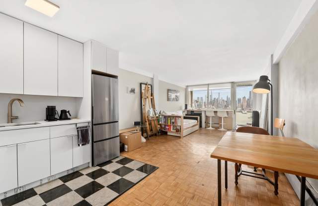 899 BLVD EAST photos photos