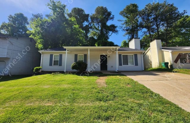 5202 Scarbrough Ln - 5202 Scarbrough Lane, Redan, GA 30088