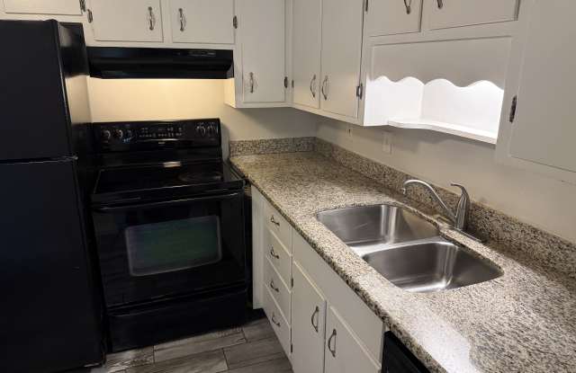 8024 Stark Ave. photos photos