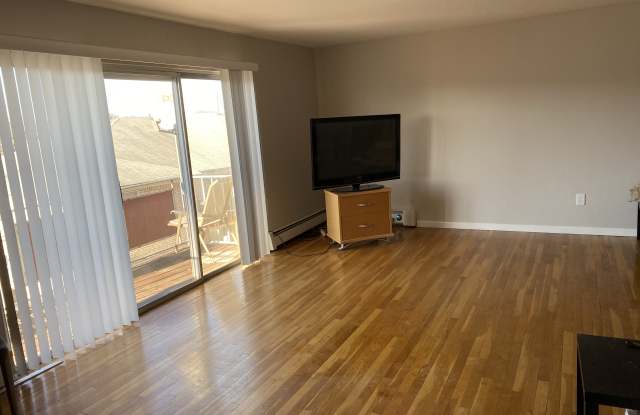 364 Hoover Avenue photos photos