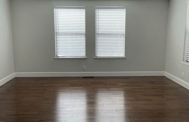 Luxurious 4 Bedroom 3 Bath single family home in Fremont Available now - 355 Yampa Way, Fremont, CA 94539