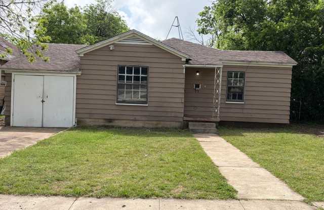 1920 Windsor Ave photos photos