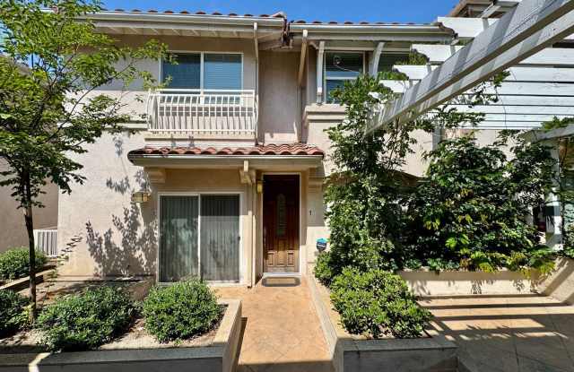 3 Bedroom 3 Bathroom Pasadena Townhouse with Attached Garage and Washer and Dryer in Unit photos photos