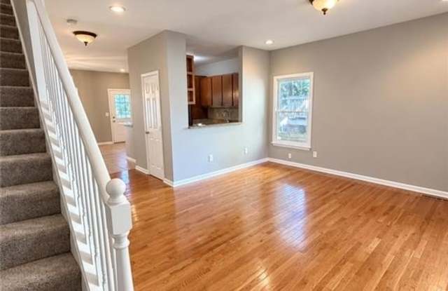 739 Formwalt Street Gallery 2